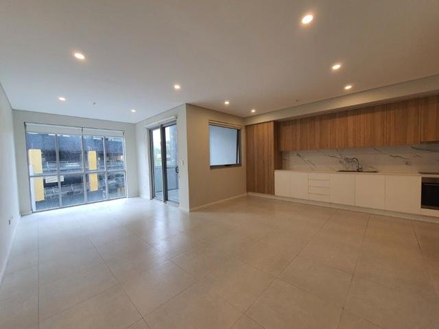 305/13-15 Cross Street, NSW 2200