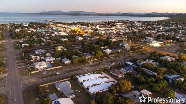 18 Poole Street, QLD 4805