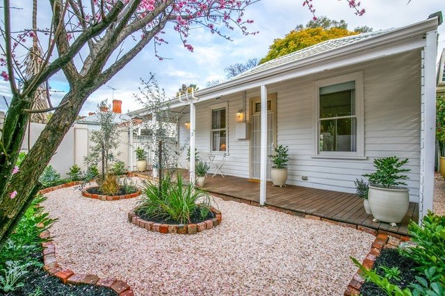 15 James Street, WA 6055
