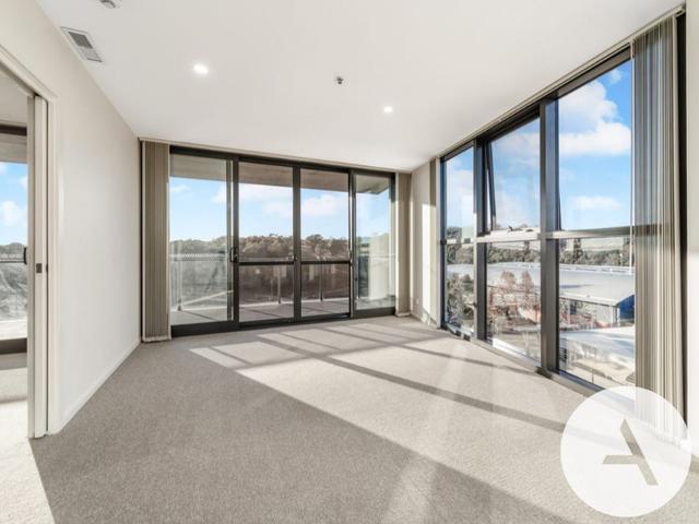 616/120 Eastern Valley Way, ACT 2617
