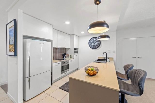 624/66 Sickle Avenue, QLD 4212