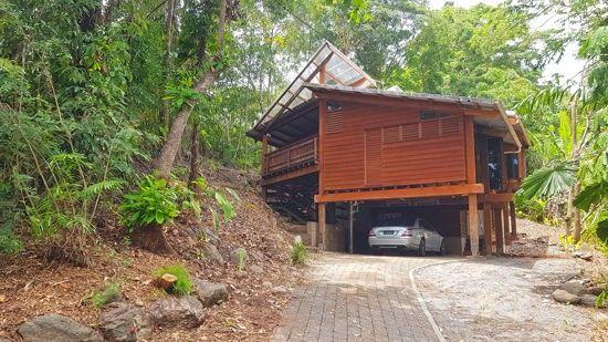 174 Hillview Crescent, QLD 4870
