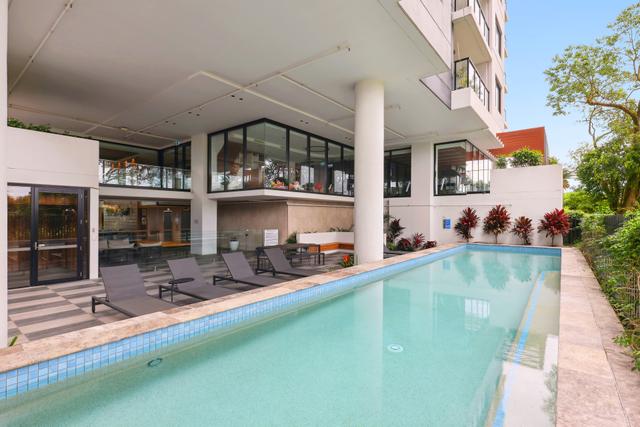 606/372 Marine Parade, QLD 4215