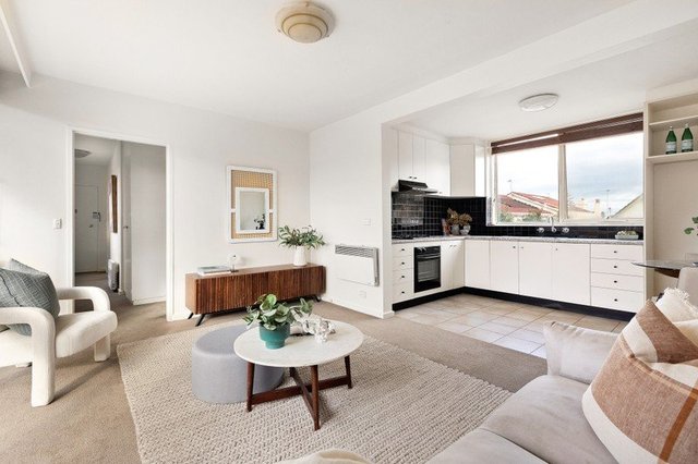 4/82 Dickens Street, VIC 3184