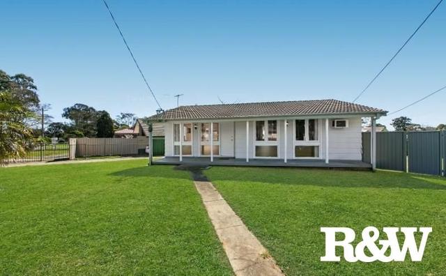 1 Batavia Place, NSW 2770