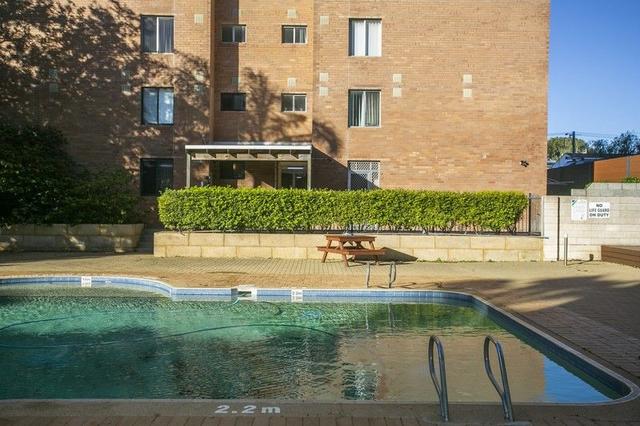 91/4 Dover Court, WA 6012