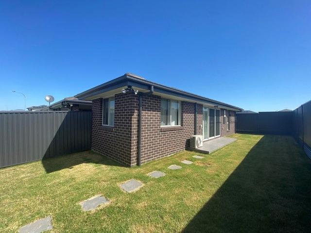 20A Tupman Street, NSW 2570