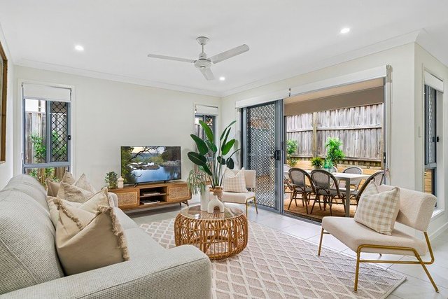 2/14 Kokomo Street, QLD 4573