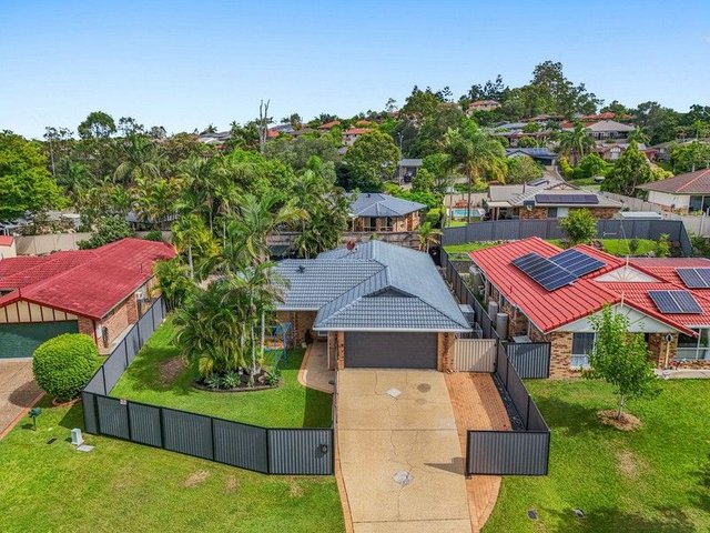 9 Lancaster Court, QLD 4211