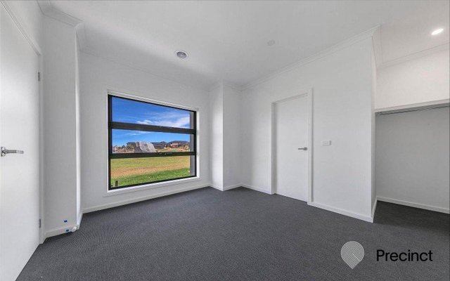 18 Raffles Walk, VIC 3024