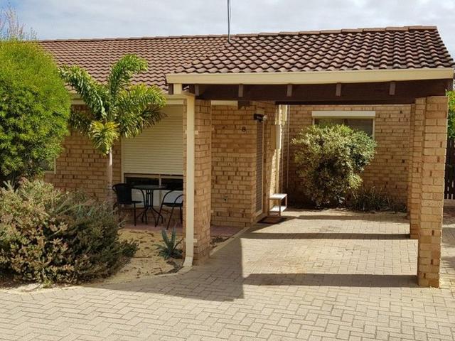 8/130 Roberts Street, WA 6060