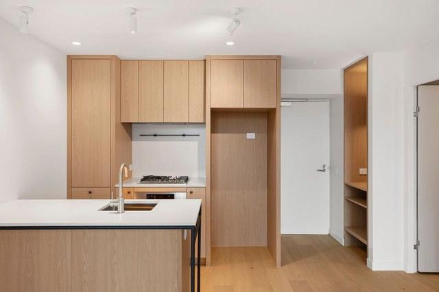2102/90 Queens Bridge Street, VIC 3006