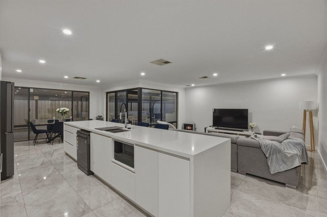 34 Chattanooga Vista, WA 6030