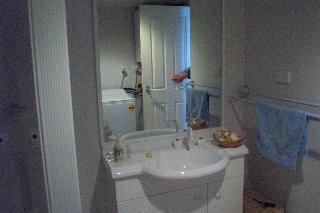 Bathroom (2003-05-05)
