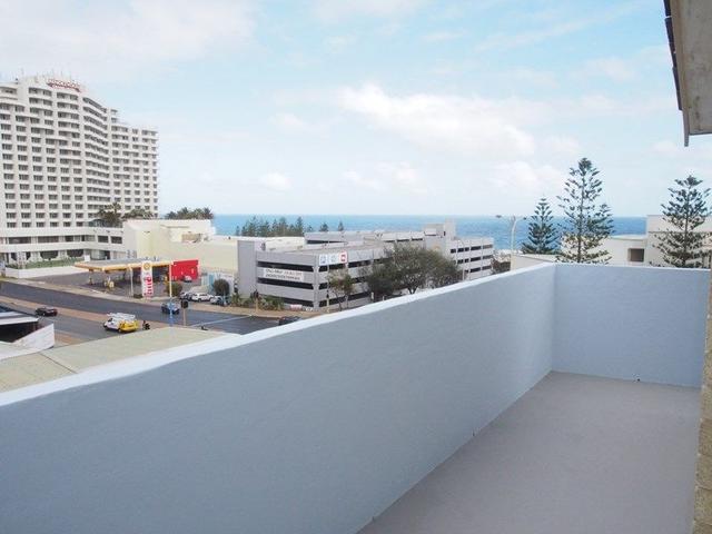 9/186 West Coast Highway, WA 6019