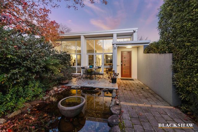 25a Tasmania Circle, ACT 2603