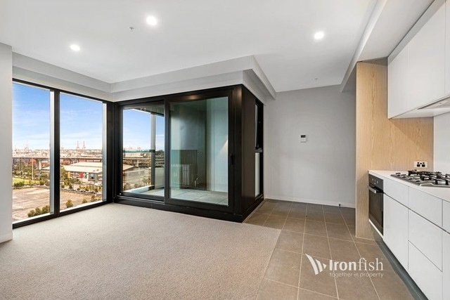 1004/8 Pearl River Road, VIC 3008