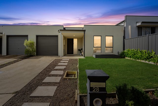 28 Eric De Salis Street, ACT 2615