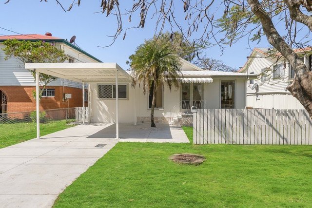 16 Valerie Street, QLD 4019
