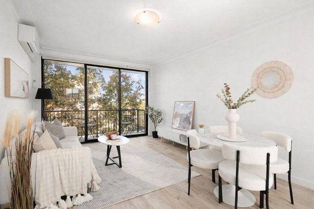 4/93 Lyons Road, NSW 2047