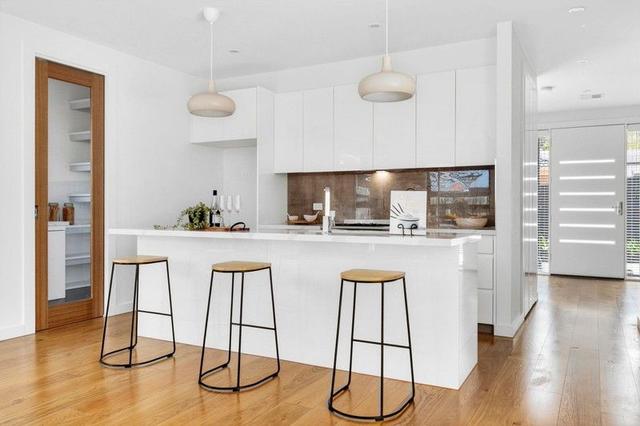 2/19 Fritzlaff Court, VIC 3806