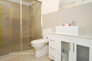 Bathroom (2016-09-08)