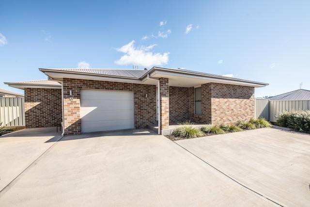 6 Ebor Way, NSW 2830