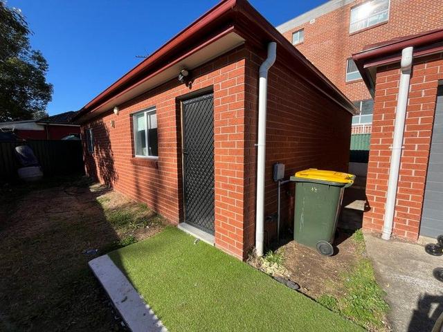 1/2 Rhodes Avenue, NSW 2161