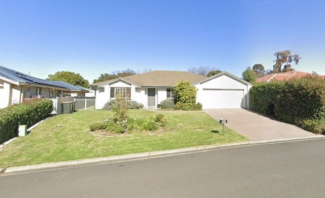11 Warrah Drive, NSW 2340