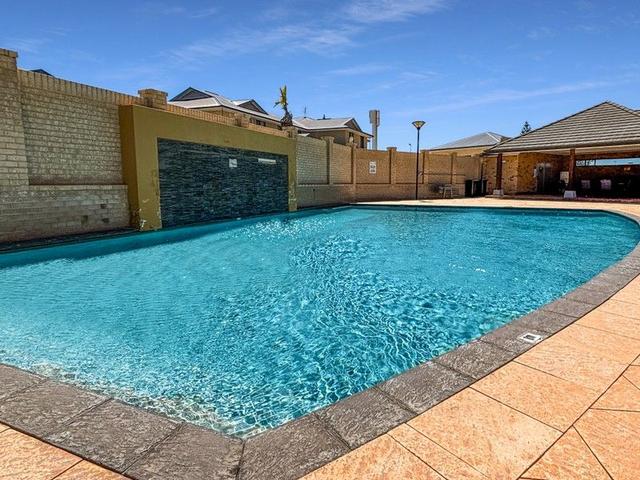 8/129 Point Leander Drive, WA 6525