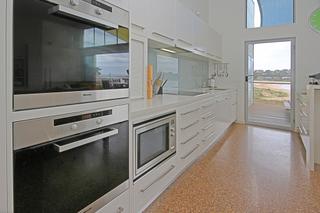 Kitchen with view to beach