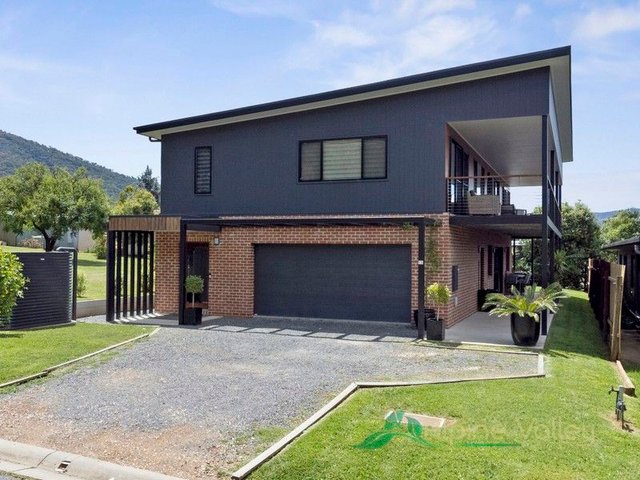 15 Saint Bernard Drive, VIC 3698