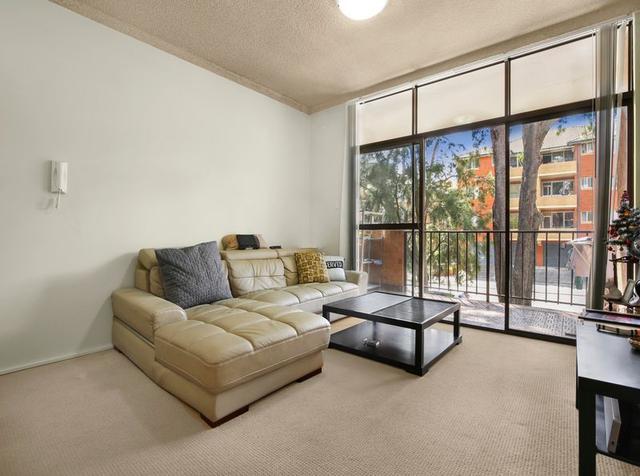 5/17 Woids Avenue, NSW 2220