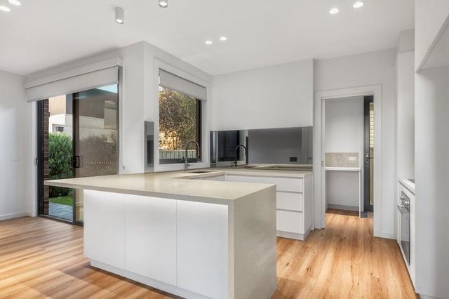 3/16 Woyna Avenue, VIC 3940