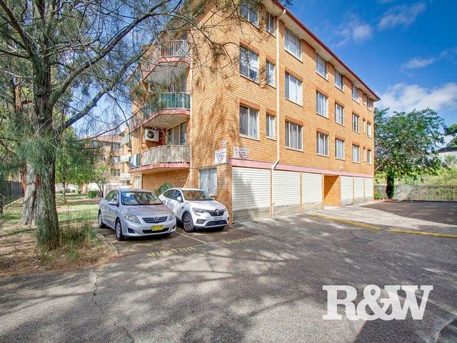 23/3 Riverpark Drive, NSW 2170