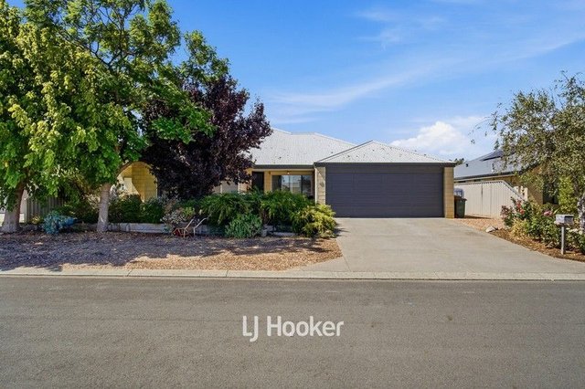 14 Ballarat Court, WA 6232