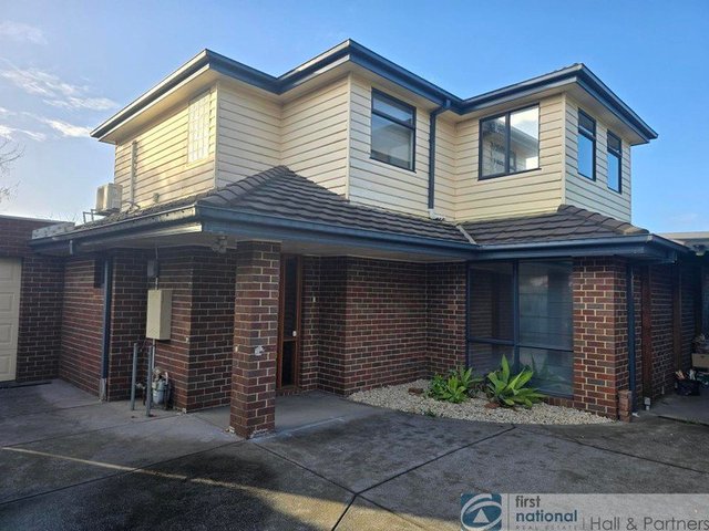 2/35 Larbert Street, VIC 3174