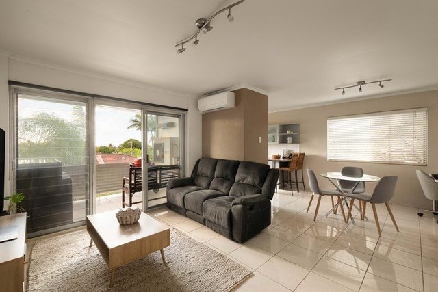 9/21 London Road, QLD 4011