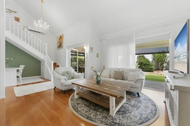 2/16 Jasmine Avenue, QLD 4216