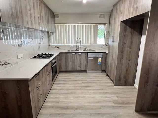2/69 Tendring Way, WA 6064