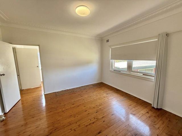 4 Colin Ave, NSW 2210