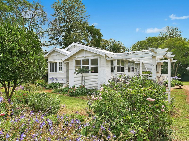 27 Godfrey Street, East Toowoomba QLD 4350 Allhomes