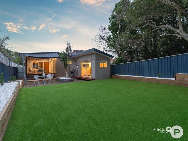 19 Iris Street, QLD 4121