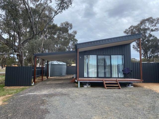 18 High  Street, VIC 3467
