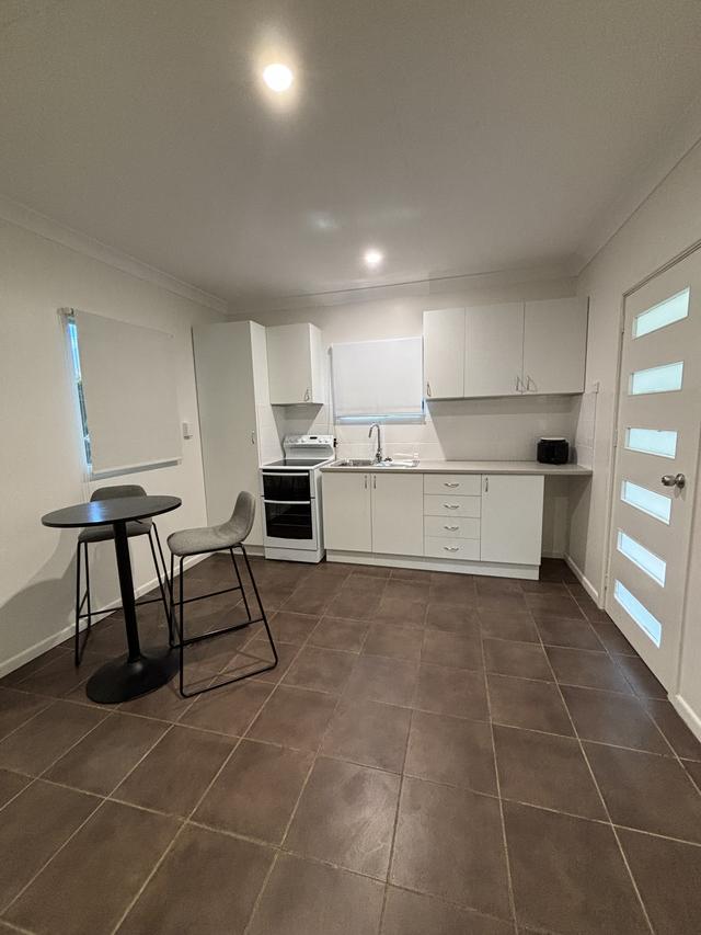 2/34 Carbine Ave, QLD 4825