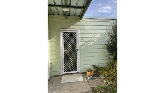 9A Claude St, NSW 2350