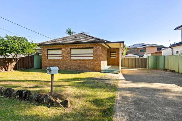 174 Binalong Road, NSW 2146