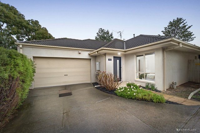 2/79 Willow Bend, VIC 3105