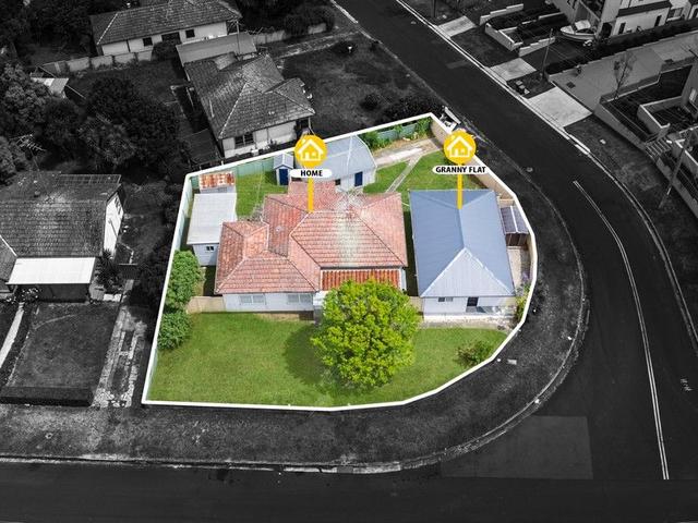 62 & 62a Farnsworth Avenue, NSW 2560