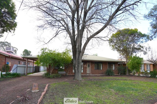 17 School Street, NSW 2680